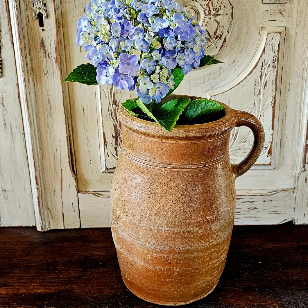 Pottery jug