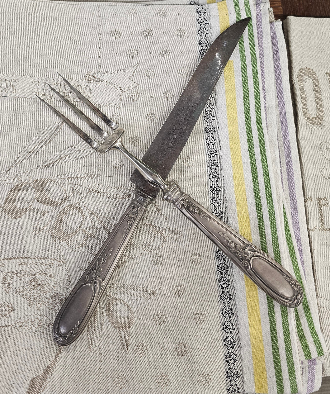 Art Nouveau Carving Set