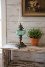 Antique oil lamp (green)