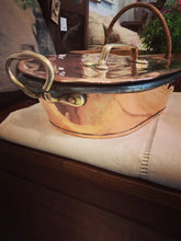 Antique copper daubiere