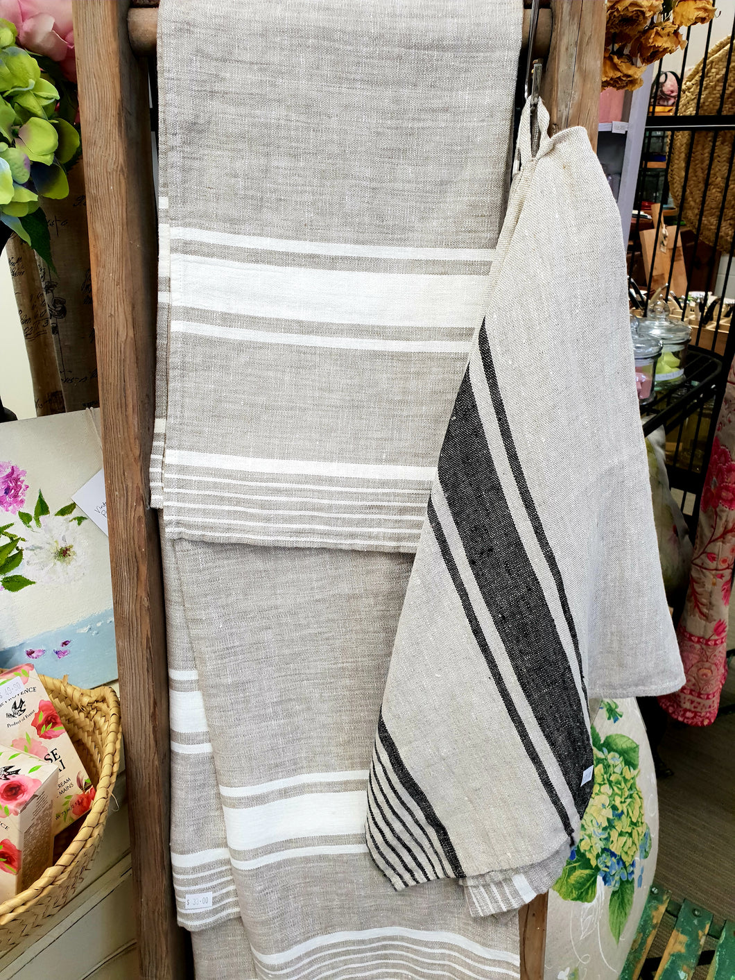 100 % linen teatowels